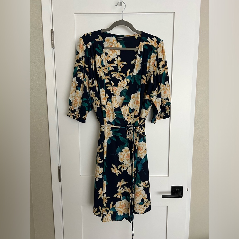 city chic navy blue floral short sleeved wrap dress